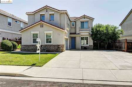1967 Las Flores Dr Brentwood, CA 94513