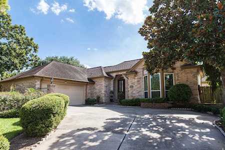 202 S Keswick Ct Sugar Land, TX 77478