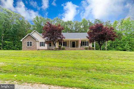 40 Delewinski Ln Stafford, VA 22556