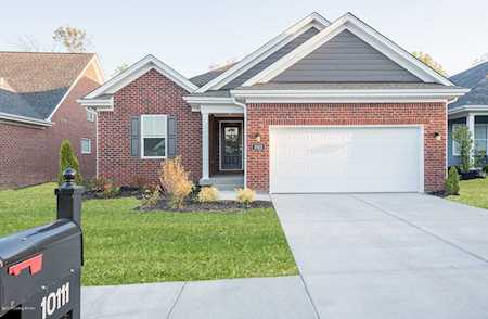 10111 Cedar Garden Dr Louisville, KY 40291