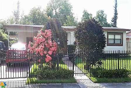 1783 Lauderdale Manor Dr Fort Lauderdale, FL 33311