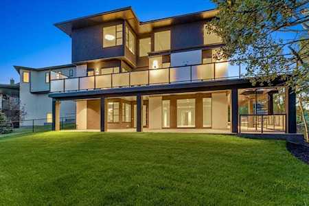 234 Fortress Bay SW Calgary, AB T3H 0T3