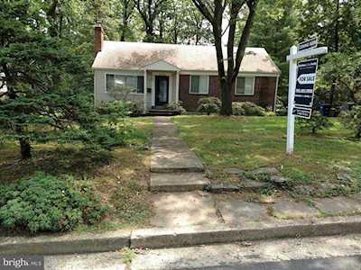 2515 Buckelew Dr Falls Church, VA 22046