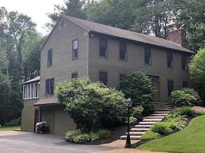 66 Brintnal Drive Rutland, MA 01543