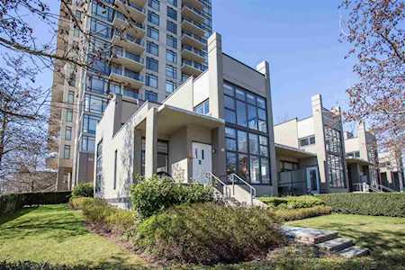 2355 Madison Avenue #TH10 Burnaby, BC V5C 0B3