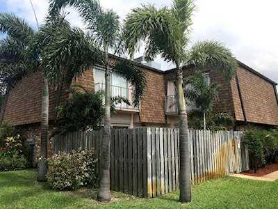 564 SE 27Th Terrace #44 C Boynton Beach, FL 33435