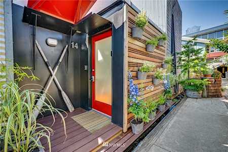 933 N Northlake Wy #14 Seattle, WA 98103