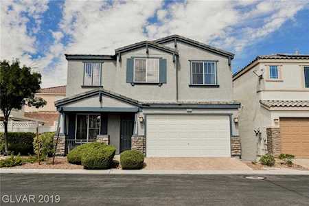 8335 Hunter Brook St Las Vegas, NV 89139