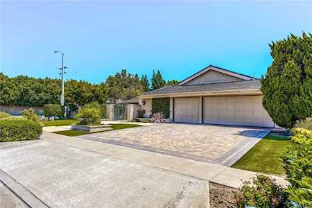 17662 Sherbrook Drive Tustin, CA 92780