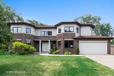 4137 Emerson St Skokie, IL 60076