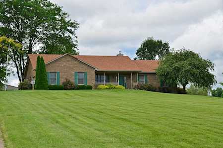 586 Lakeside Dr Taylorsville, KY 40071