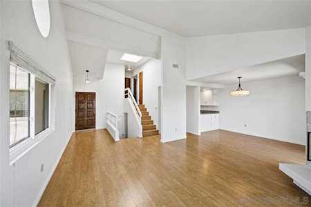 925 Hygeia Avenue Encinitas, CA 92024