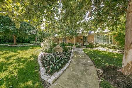 9415 Fieldcrest Drive Dallas, TX 75238