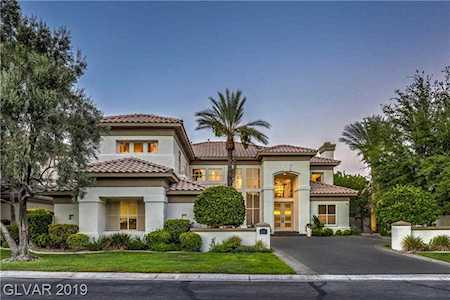 8936 Brook Bay Ct Las Vegas, NV 89134