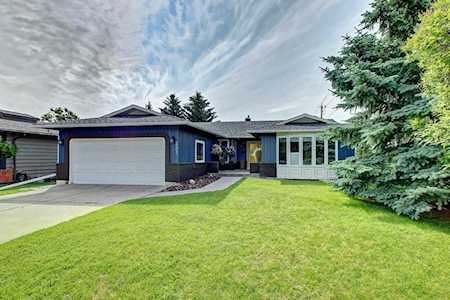 531 Parkvalley Road SE Calgary, AB T2J 4V6