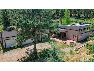 94 Pinewood Ct Lyons, CO 80540