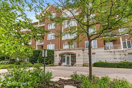 640 Robert York Ave #210 Deerfield, IL 60015