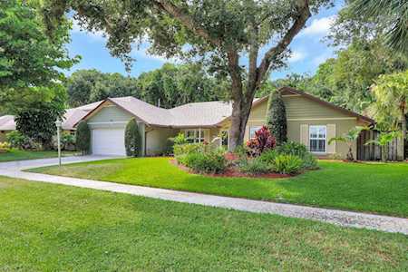 2551 Pepperwood Circle North Palm Beach, FL 33410