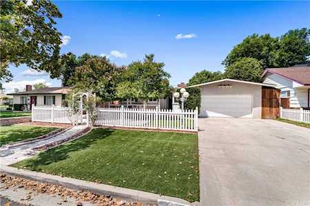 4775 Oakwood Place Riverside, CA 92506