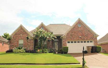10329 Walden Pine Ct Cordova, TN 38018