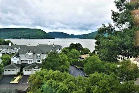 323 Highridge Ct #69 Peekskill, NY 10566