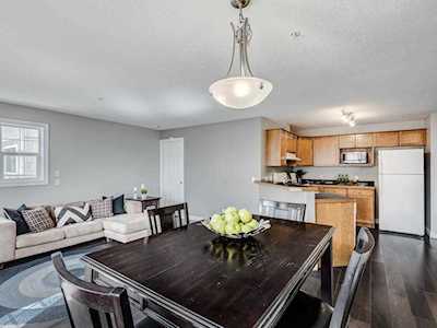 417 3 Avenue NE #205 Calgary, AB T2E 0H7
