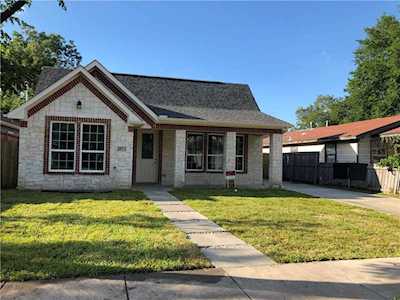4921 Mexicana Road Dallas, TX 75212