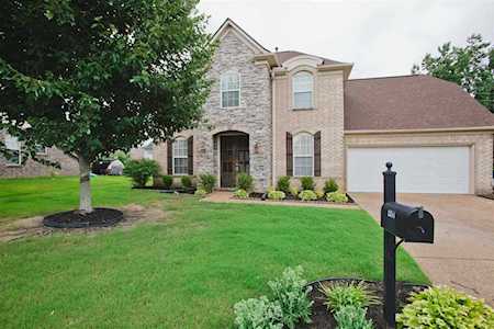 2291 Purple Leaf Cv Memphis, TN 38016