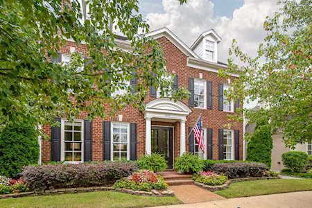 1893 Laurel Ln Collierville, TN 38139