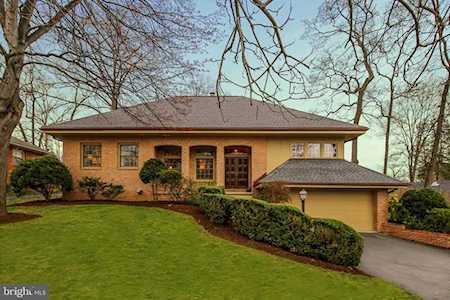 7121 Marine Dr Alexandria, VA 22307