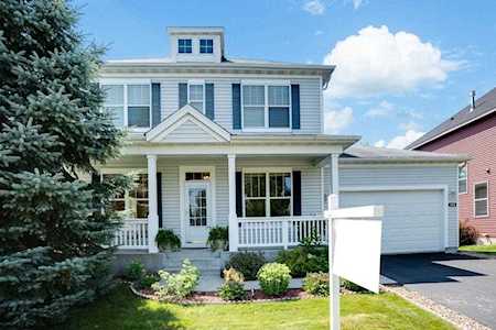 1876 Clover Meadow Drive Chaska, MN 55318