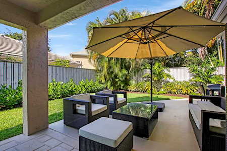 18 Admirals Court Palm Beach Gardens, FL 33418
