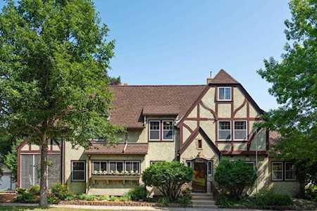 2901 Vincent Avenue N Minneapolis, MN 55411