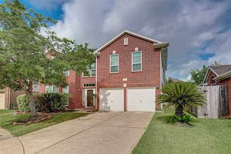 12210 Meadow Crest Ct Meadows Place, TX 77477