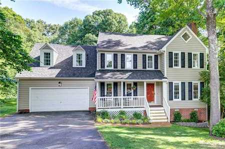 9353 Charter Crossing Dr Mechanicsville, VA 23116