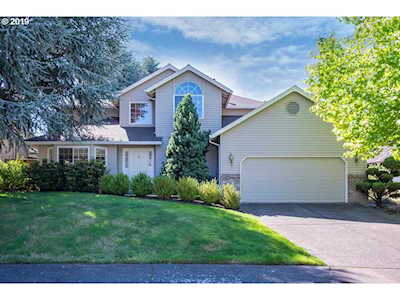 17676 NW Deerbrook Ct Portland, OR 97229
