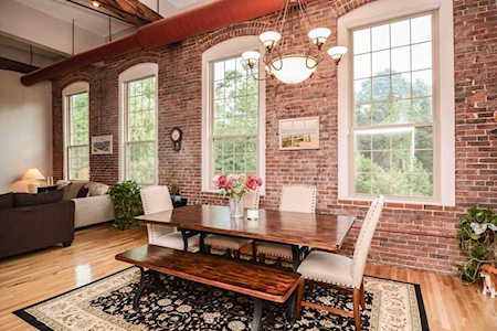 12 Brookside #25 Westford, MA 01886