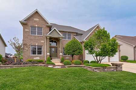 379 Andover Dr Oswego, IL 60543