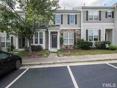2806 Corbett Grove Drive Raleigh, NC 27616