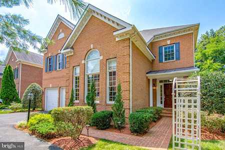 2374 Jawed Place Vienna, VA 22027