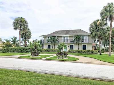 2605 W Hibiscus Drive Belleair Beach, FL 33786
