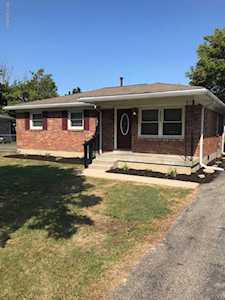 8312 Rustoak Ln Louisville, KY 40219