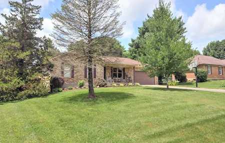 199 Paula Ln Shepherdsville, KY 40165