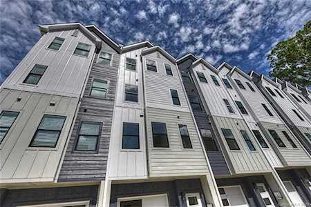 2015 Hamorton Place Charlotte, NC 28205