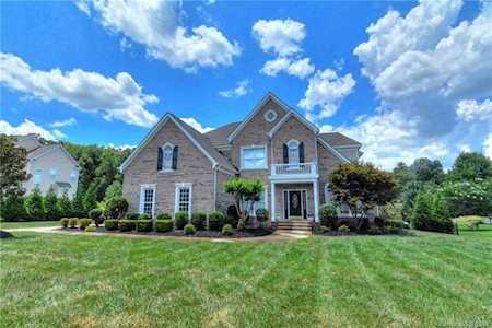 4226 French Fields Ln Harrisburg, NC 28075