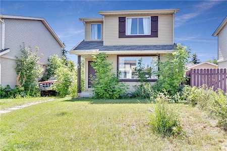 63 Erin Woods Place SE Calgary, AB T2B 2W5