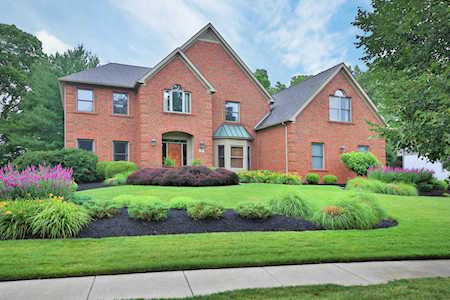 122 Misty Oak Place Gahanna, OH 43230
