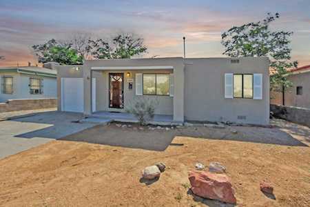 936 Palomas Drive SE Albuquerque, NM 87108