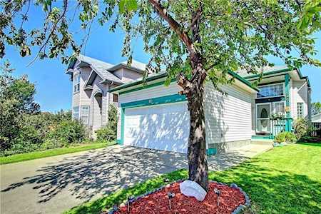 80 Coverton Close NE Calgary, AB T3K 4P3
