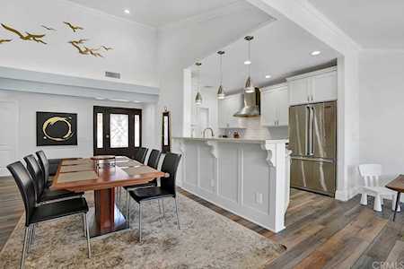 2027 Vista Cajon Newport Beach, CA 92660
